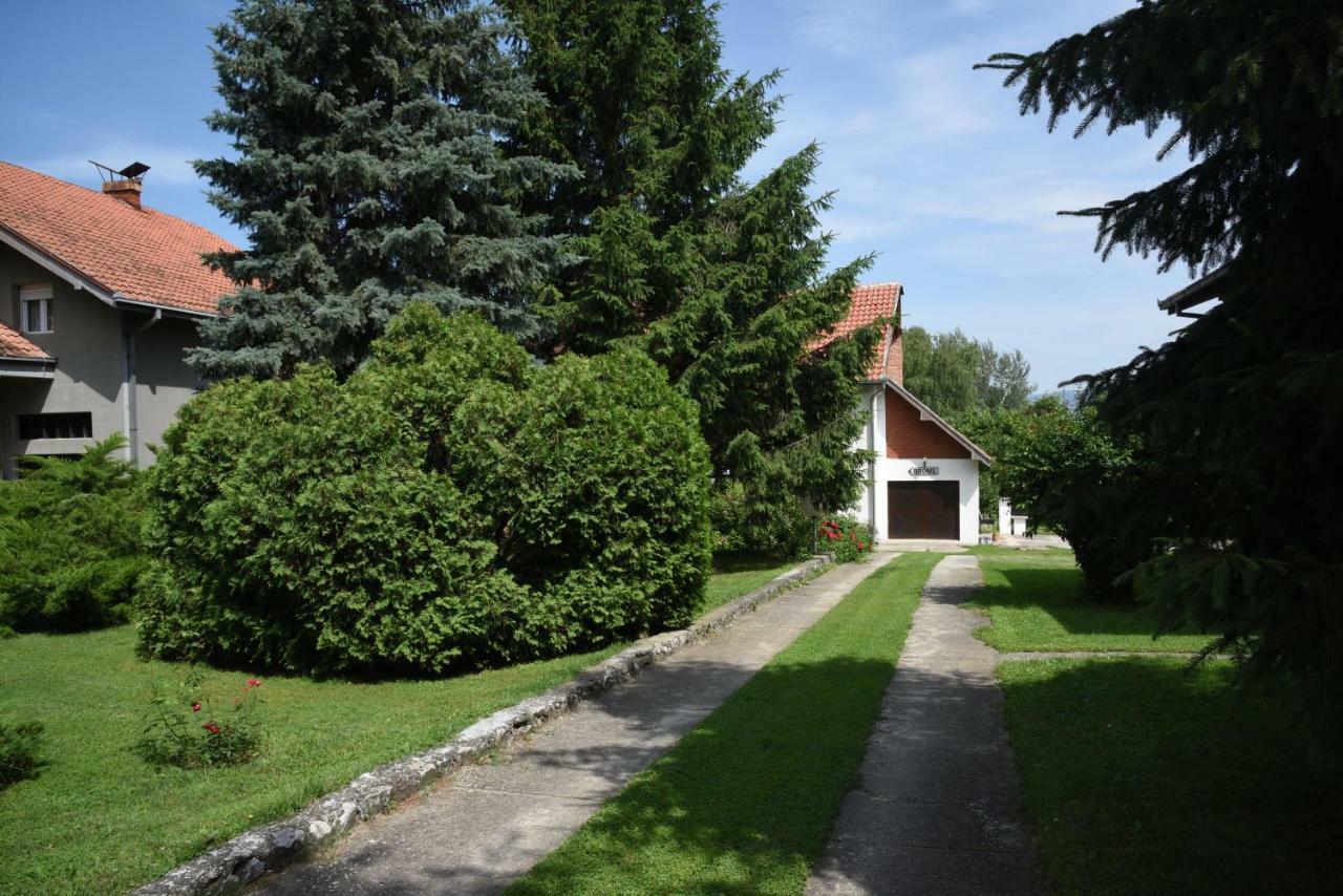Apartment Dedine Golubac Buitenkant foto